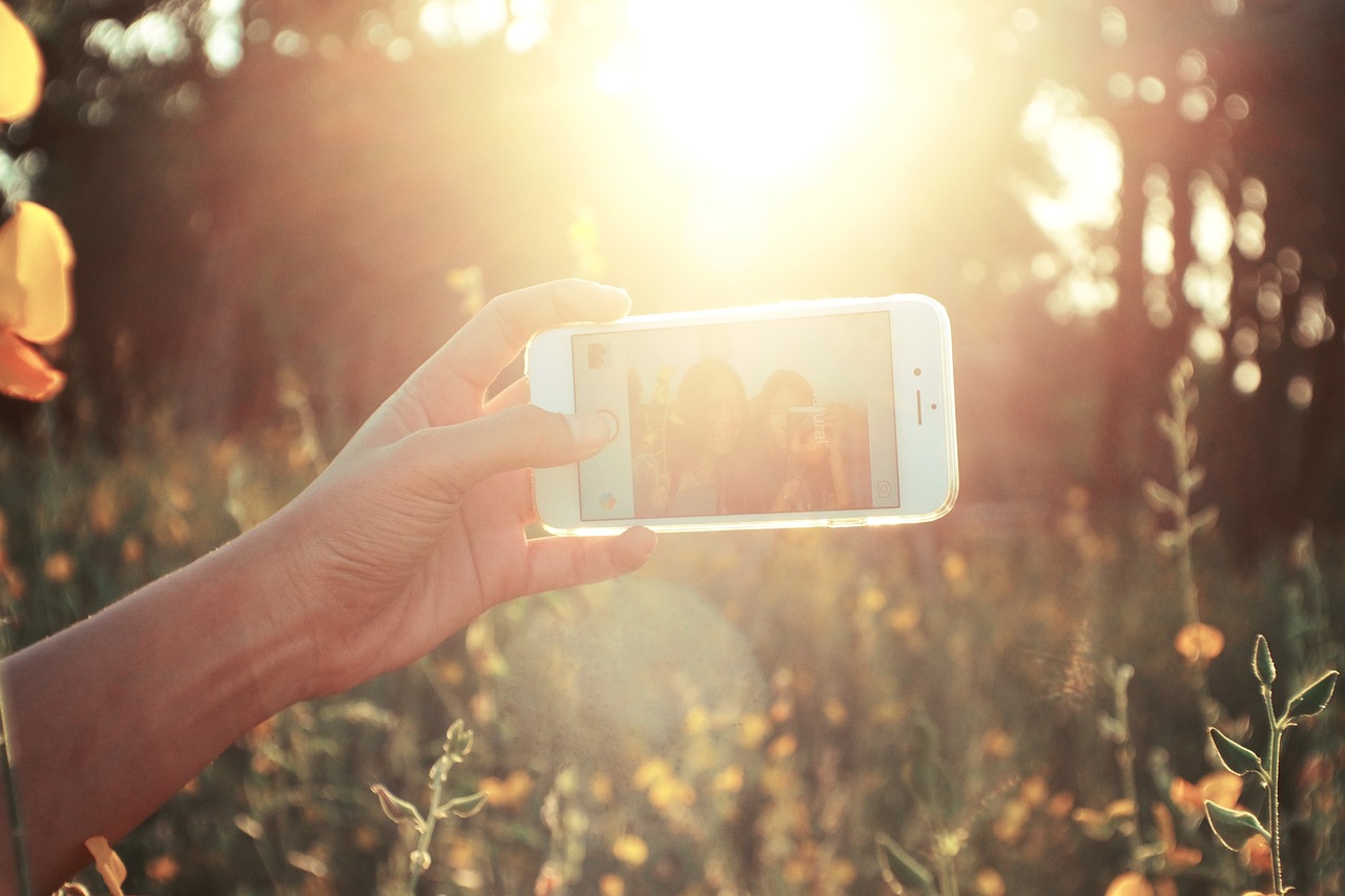 Daftar Smartphone Selfie Yang Bikin Kamu Kekinian