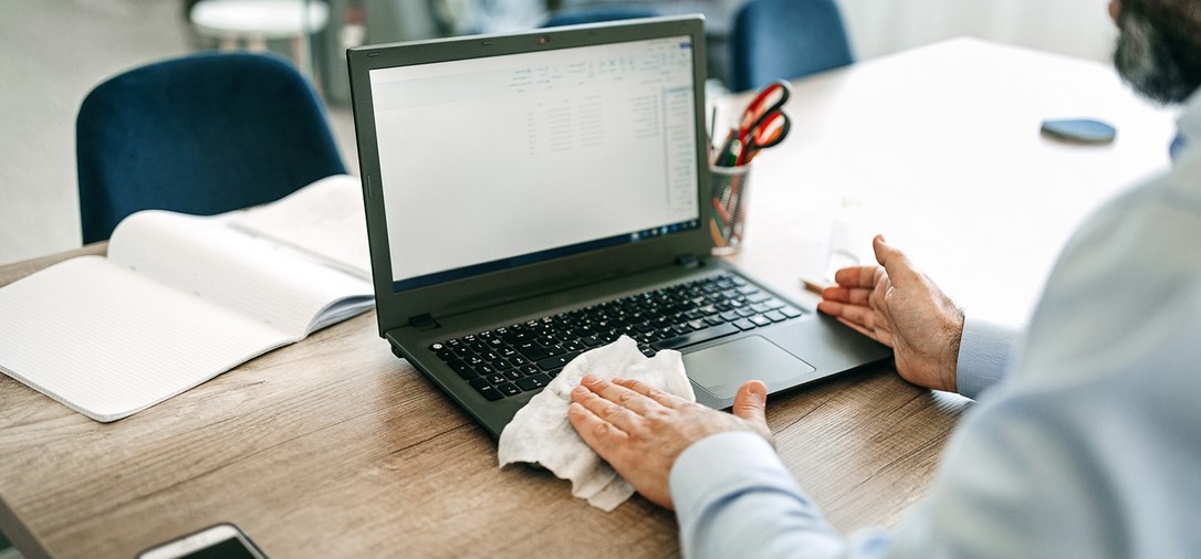 cara membersihkan keyboard